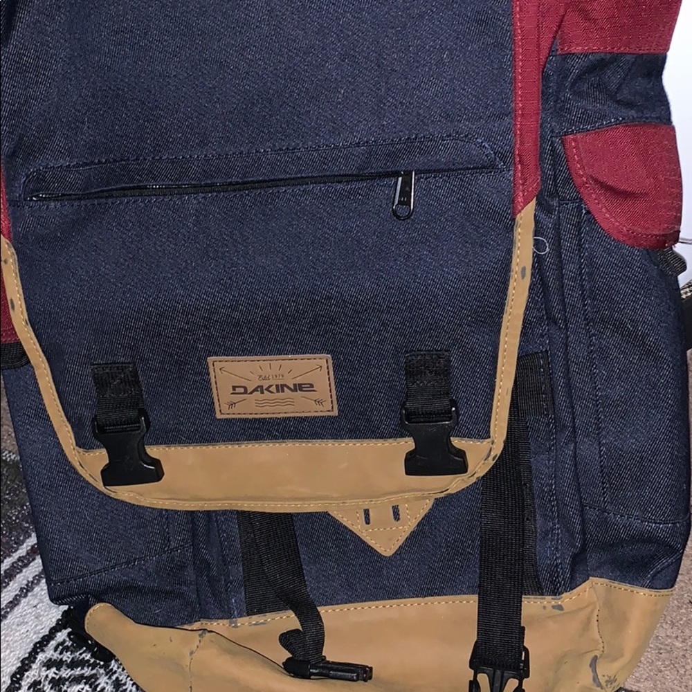 Dakine Messenger Bag